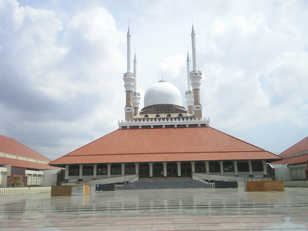 Prayer in Masjid